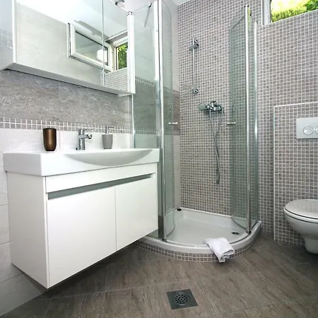 Teo ゲストハウス ティスノ