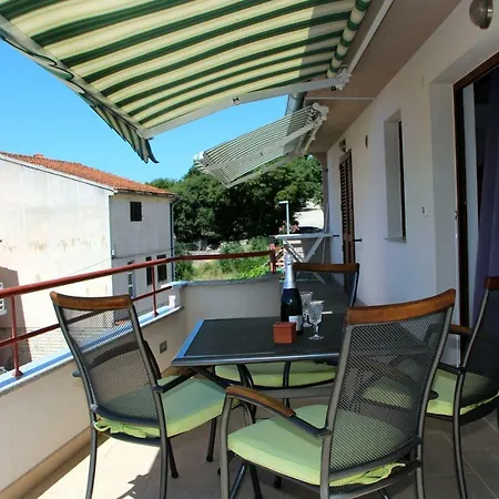 ゲストハウス Teo ティスノ